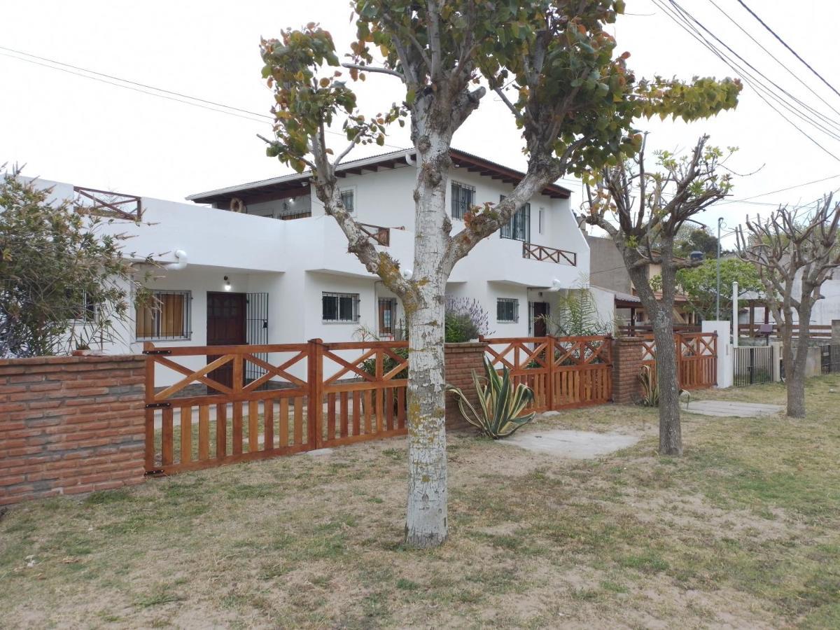 Alojamientos Frente Al Mar Complejo "El Estar De La Costa" San Clemente del Tuyú Exterior foto